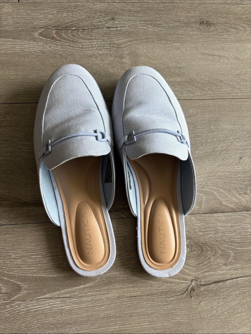 Nautica Women's Light Gray Fabric Slip-On Mules